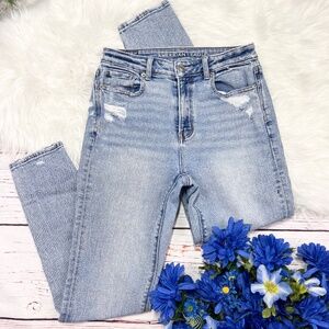 👖|•AMERICAN EAGLE•| Distressed Mom Jean Stretch Denim Size 4👖
